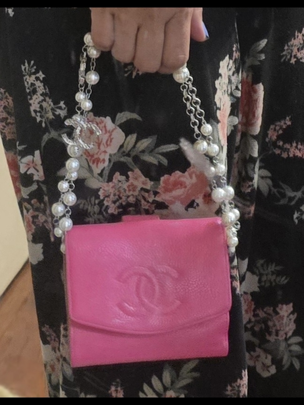 CHANEL Bubble Gum Pink Caviar Leather Mini Flap Bag with Pearl Chain - Picture 4 of 12